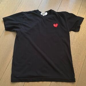 Men’s Comme des Garçons t-shirt size medium